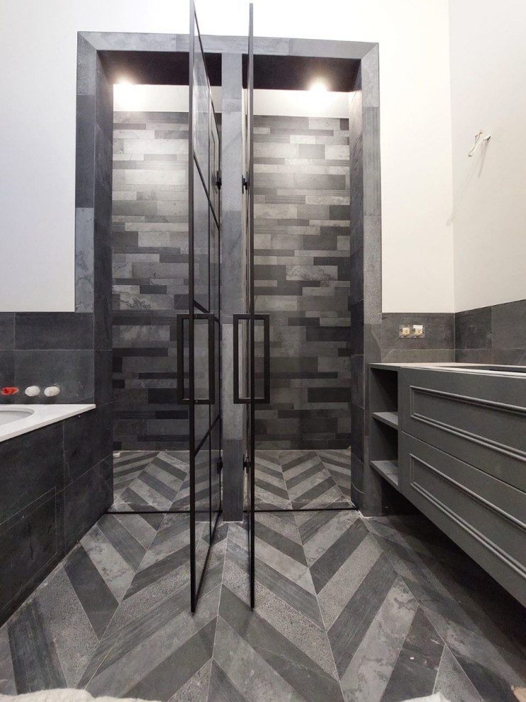 Стеклянные двери в душевую