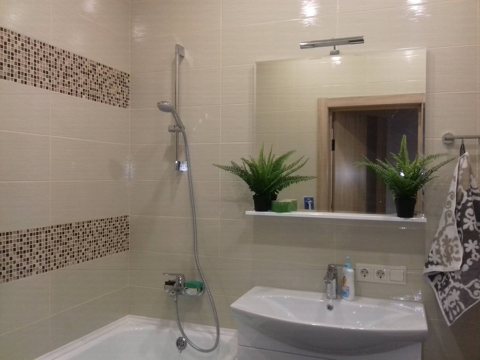 Квартира с зелеными акцентами