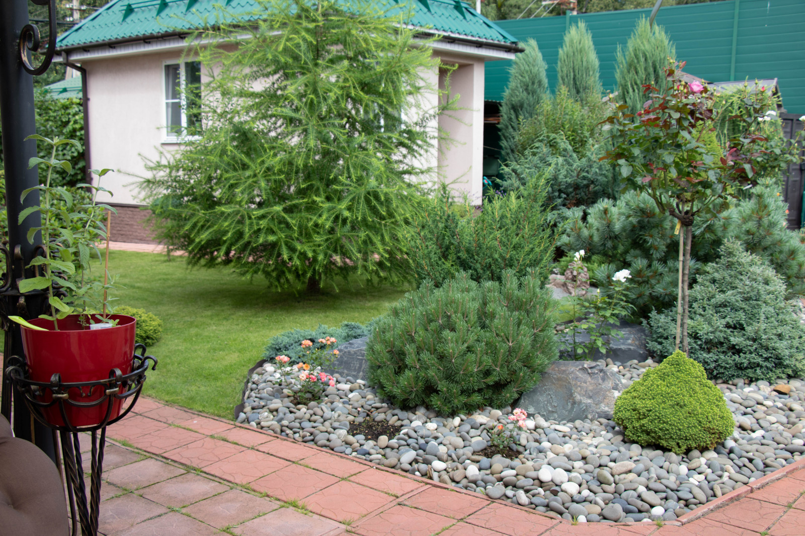 Французский садик в поселке Рыбаки Дмитровское шоссе