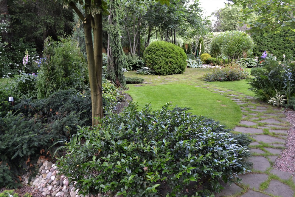 Клуб владельцев частных садов "Цветущая Планета". Сад в лесу и теневые цветники.