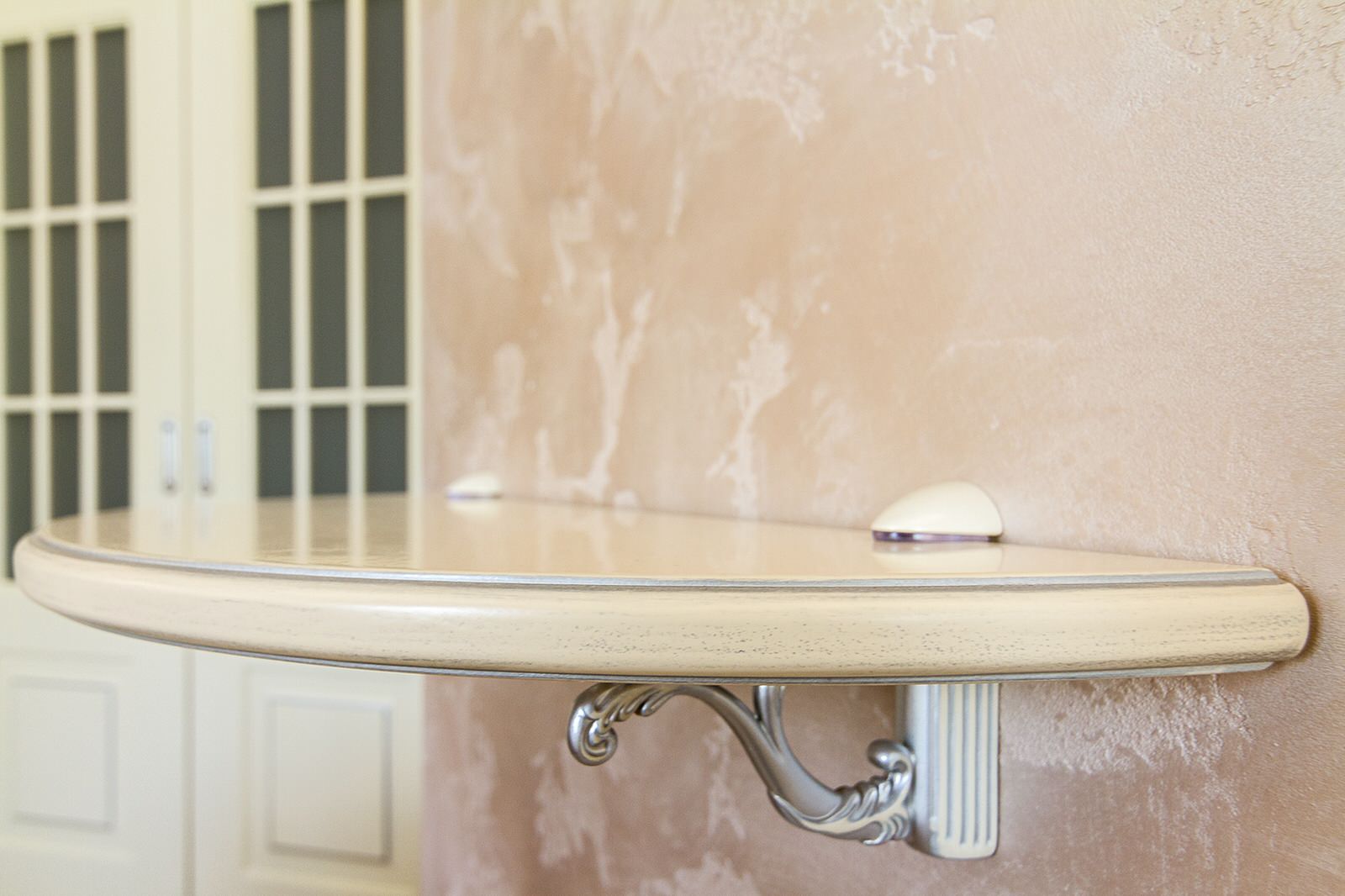 Тумба с зеркалом в багете