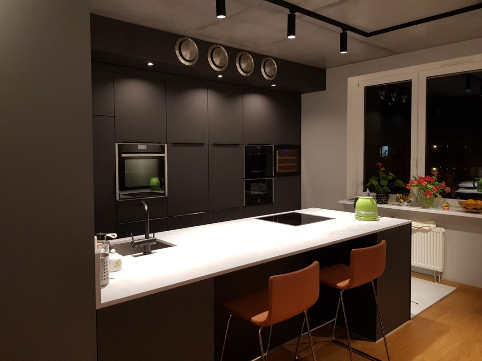 Обложка проекта: Кухня в современном интерьере