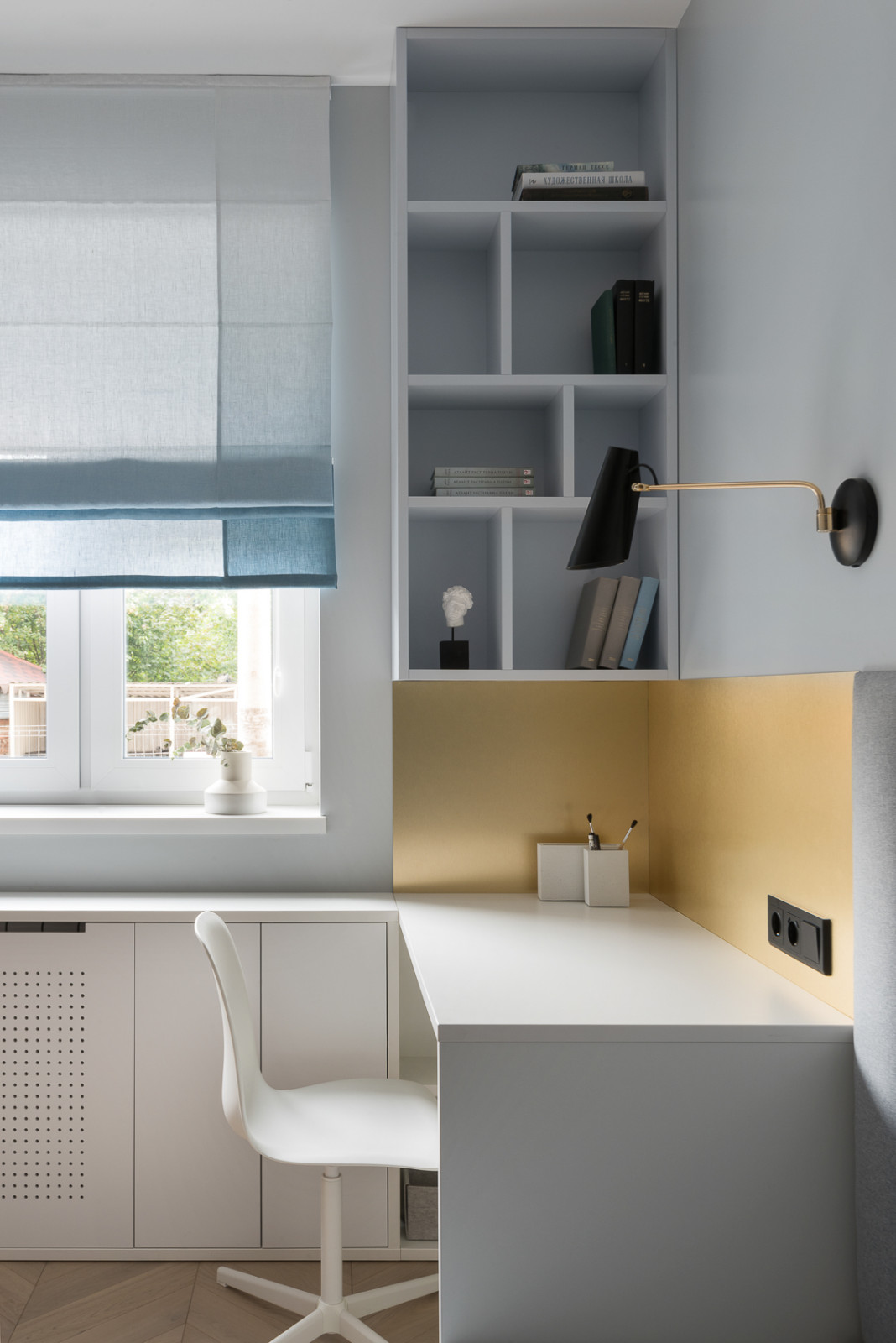 Обложка проекта: Комната для двух сестер