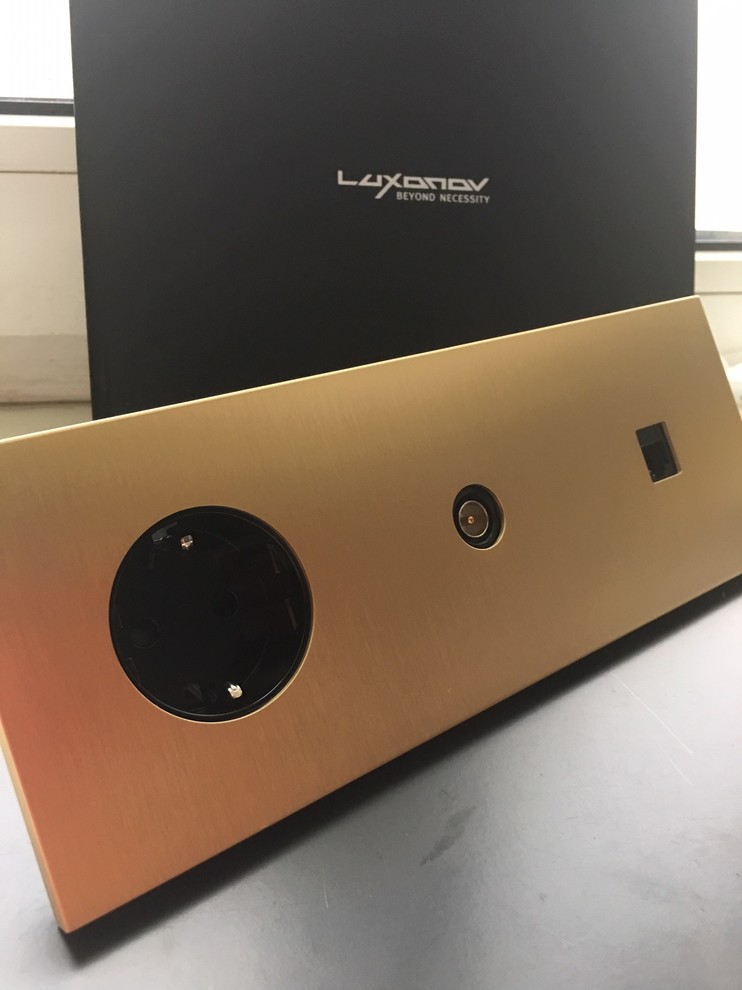 Luxonov Латунь