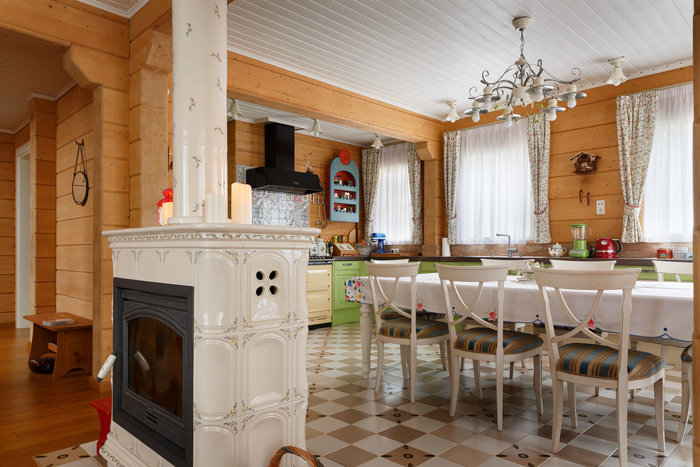 Гармоничный интерьер в традициях русского стиля.