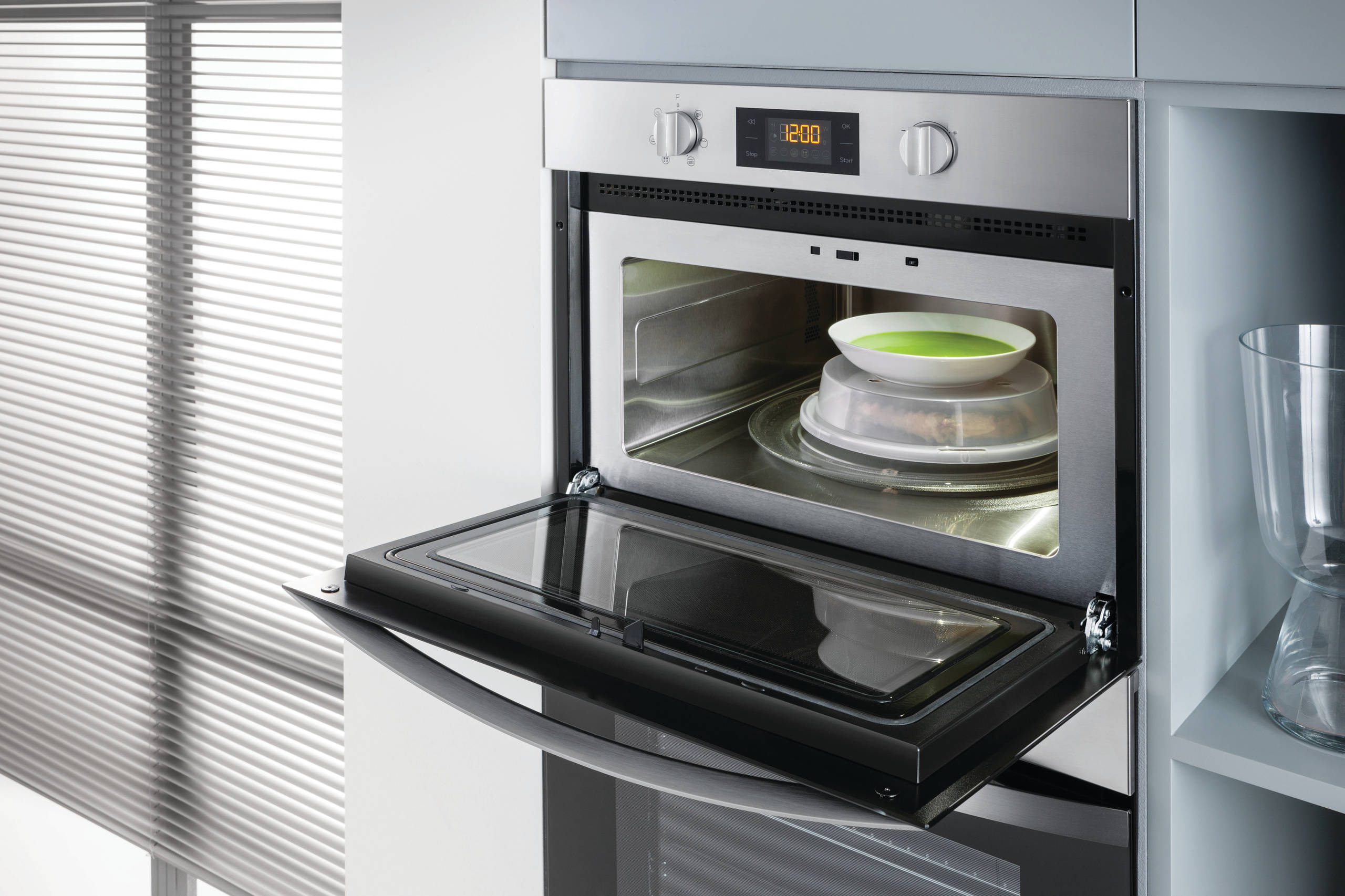 Выставка EuroCucina: 7 инноваций из мира кухонной техники