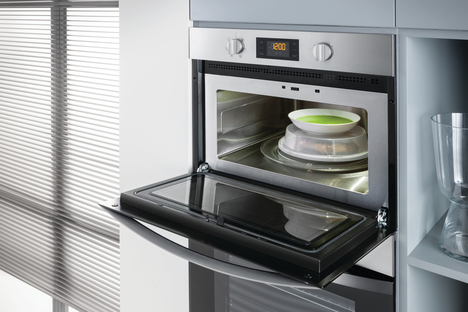 Выставка EuroCucina: 7 инноваций из мира кухонной техники