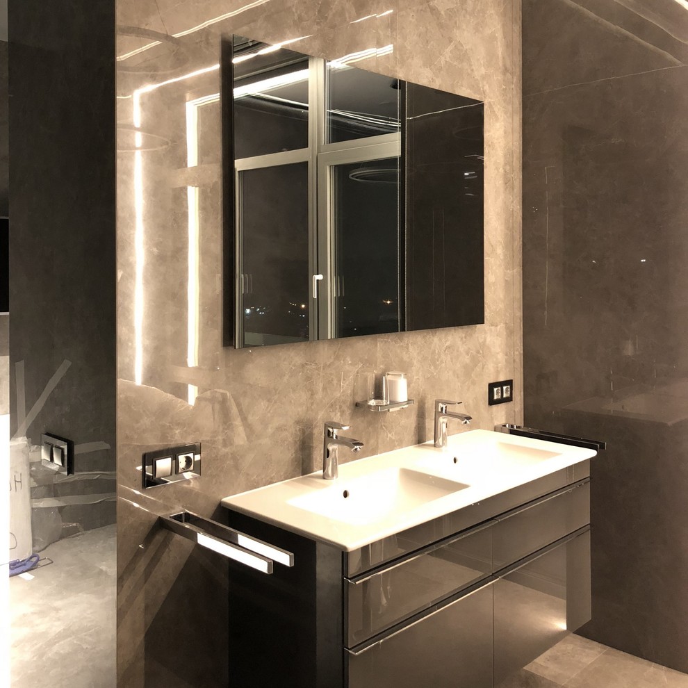 Влагозащищенные телевизоры для ванной комнаты