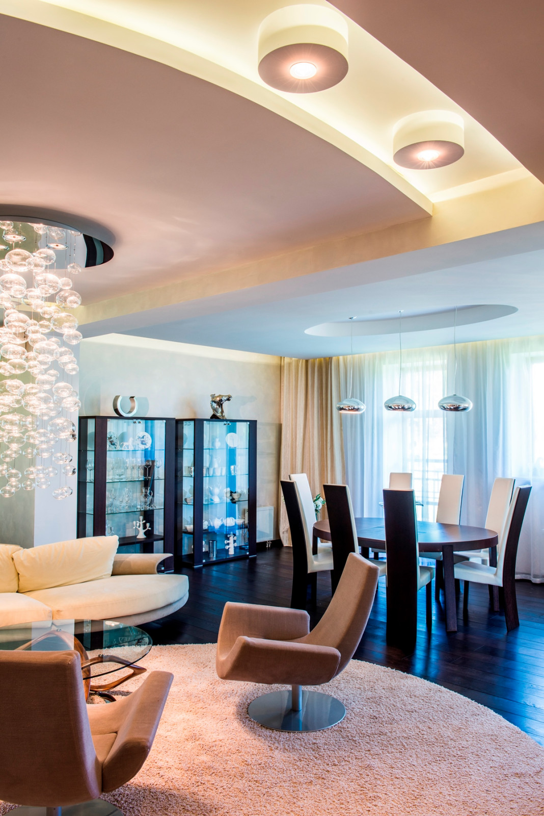 Вилла в Подмосковье в современном стиле, 300 кв.м