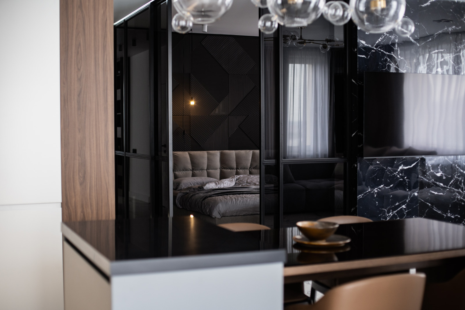 №6. ЖК на Декабрьских событий.