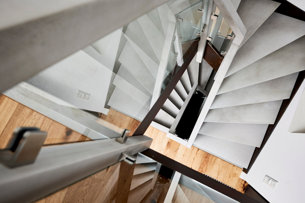 Бетон, Ржавчина и Стекло. Лестница из HPL