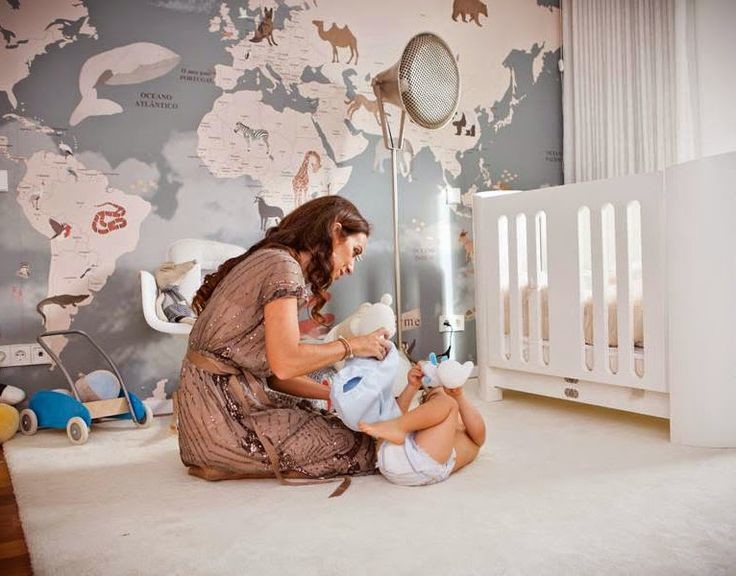 Карты в интерьере