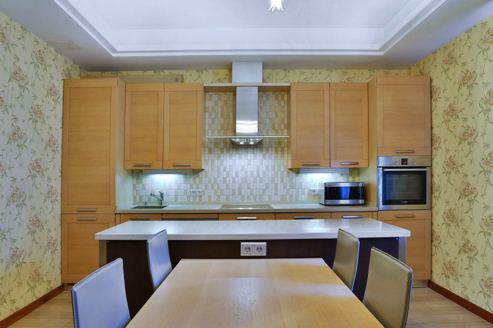 Трехкомнатная квартира на Крестовском 15