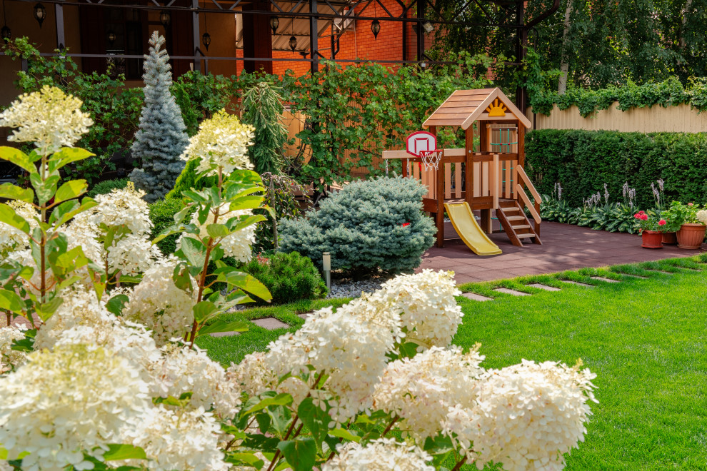 "Цветущий райский сад"