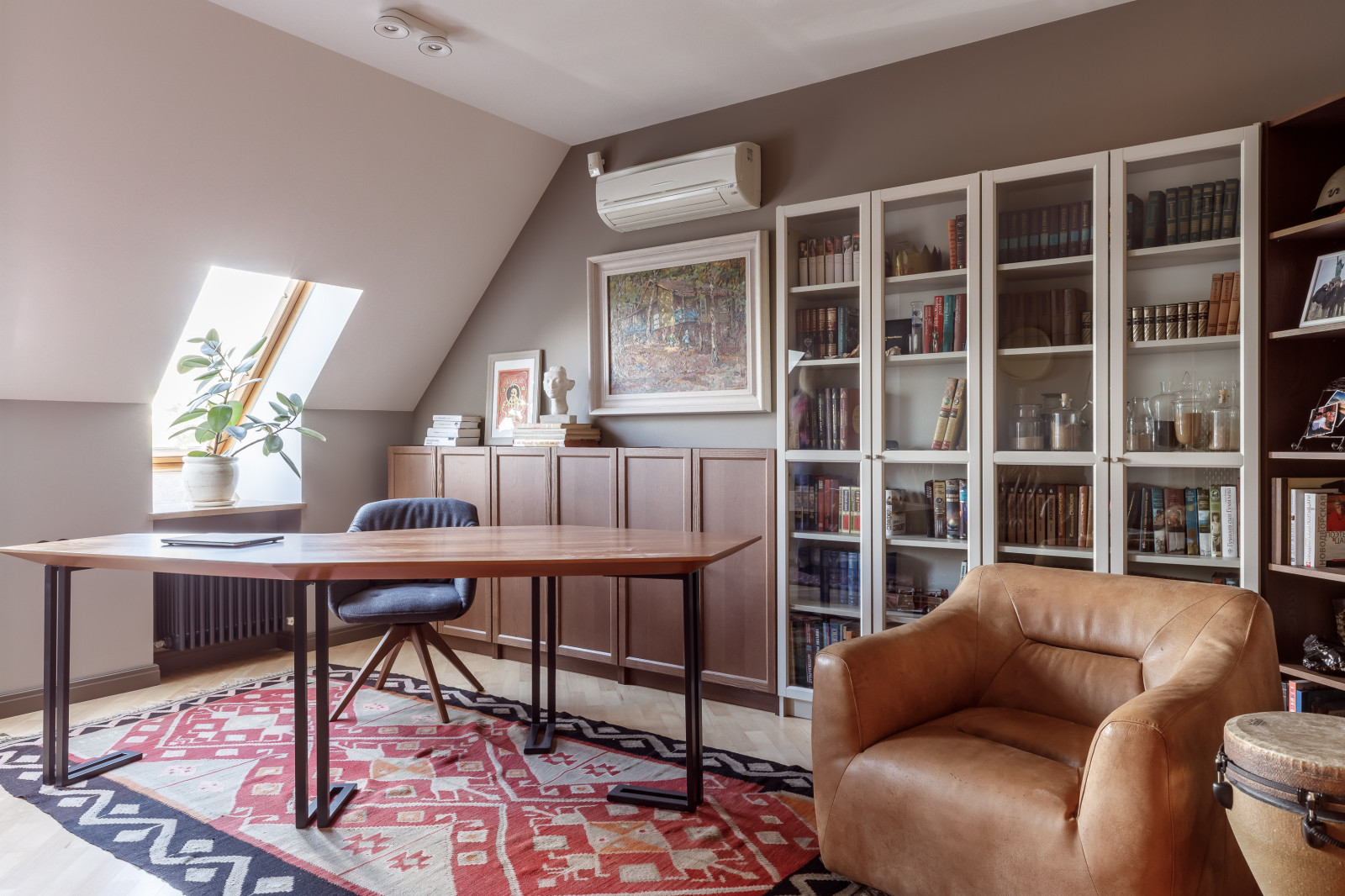 Кабинет в мансарде