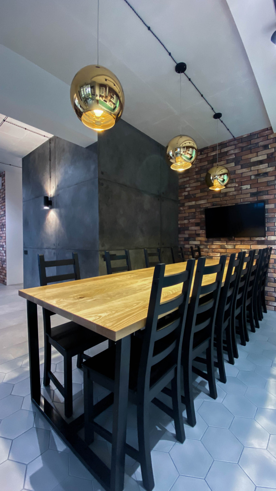 Проект в стиле Loft для молодой семьи.