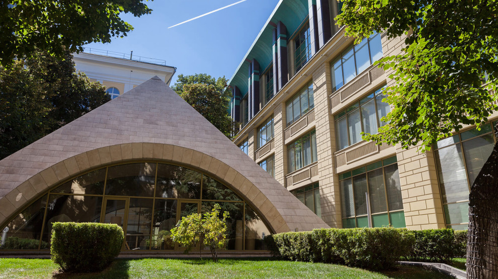 Романов Двор