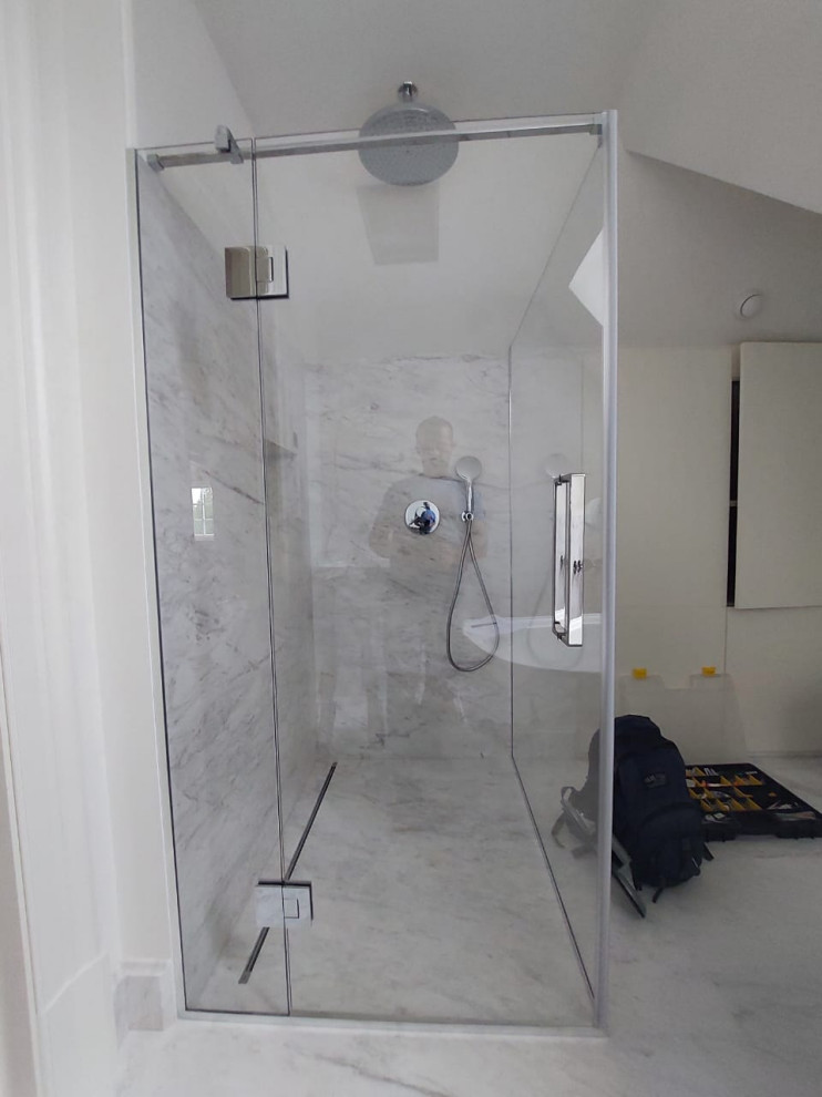 Душевая кабина/ванная комната