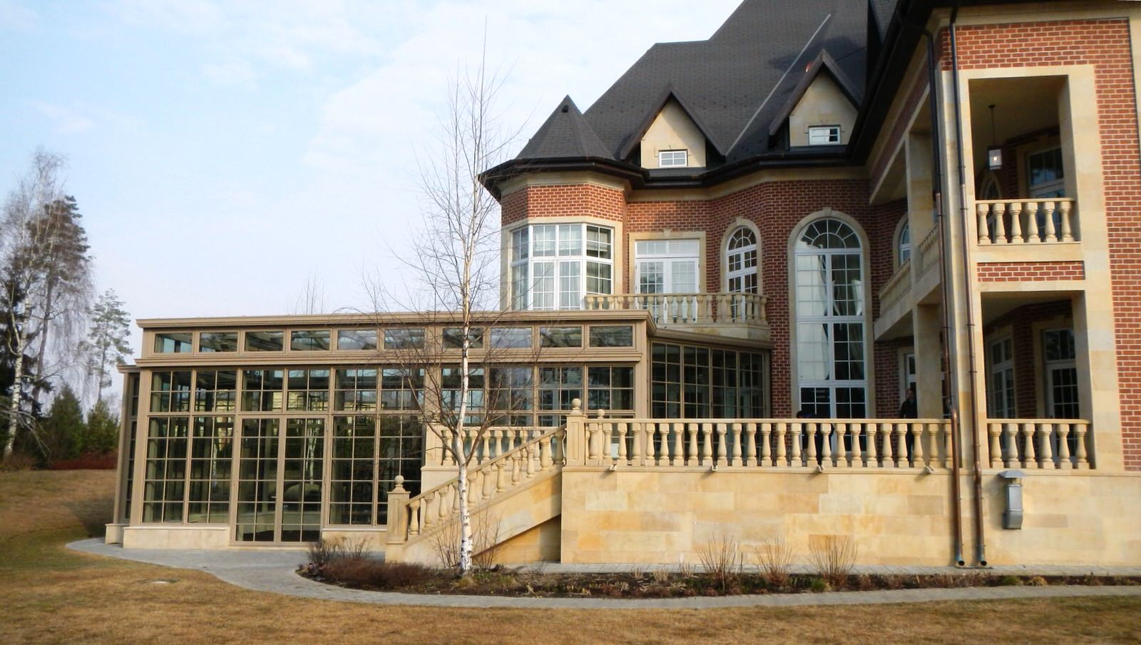 Дом с оранжерей в Загородном Поместье AGALAROV ESTATE