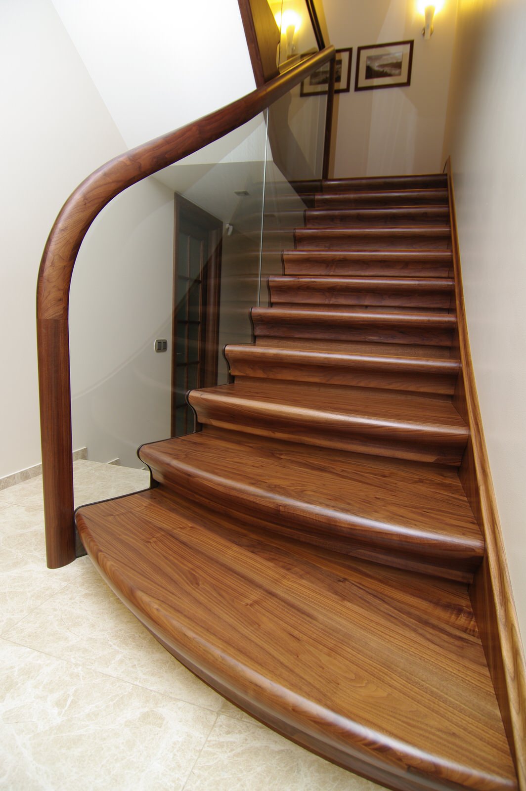 Классические авторские лестницы