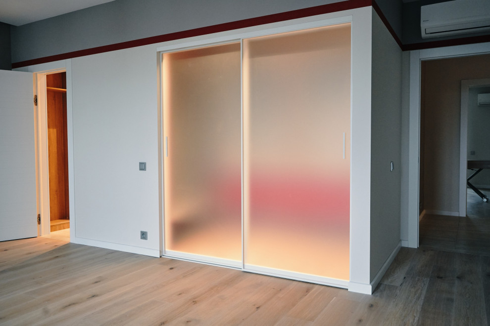 Гардеробная система ECOLINE с раздвижными дверьми raumplus