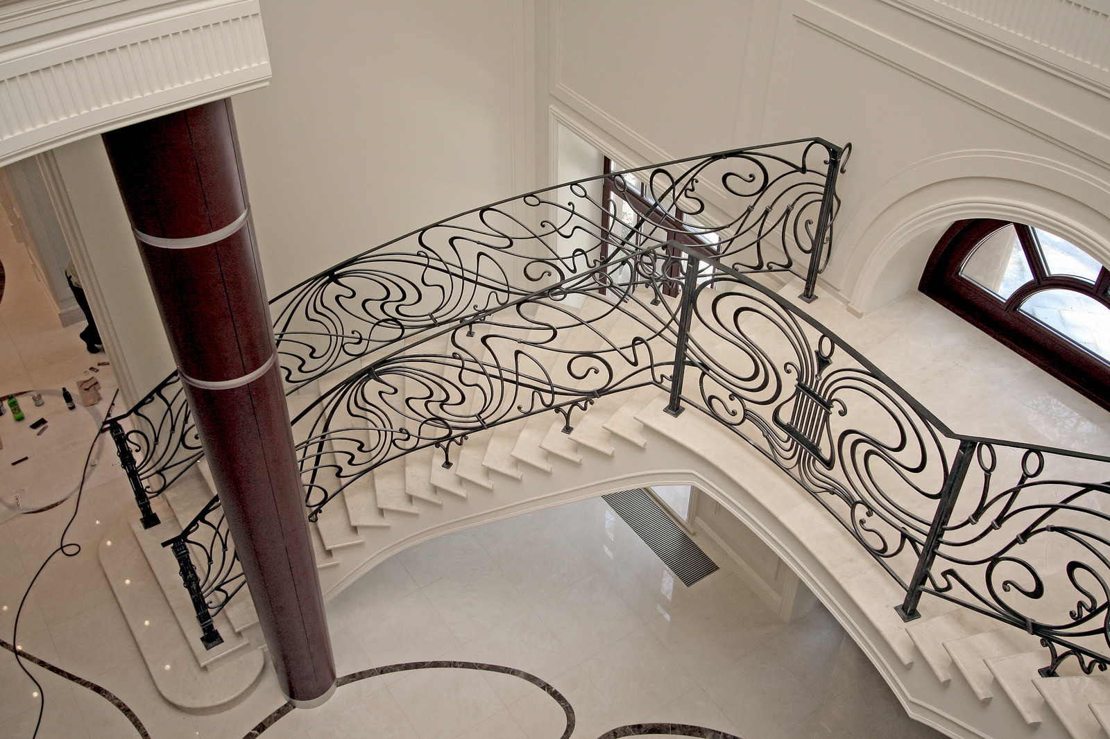 Ограждения в доме в стиле Модерн