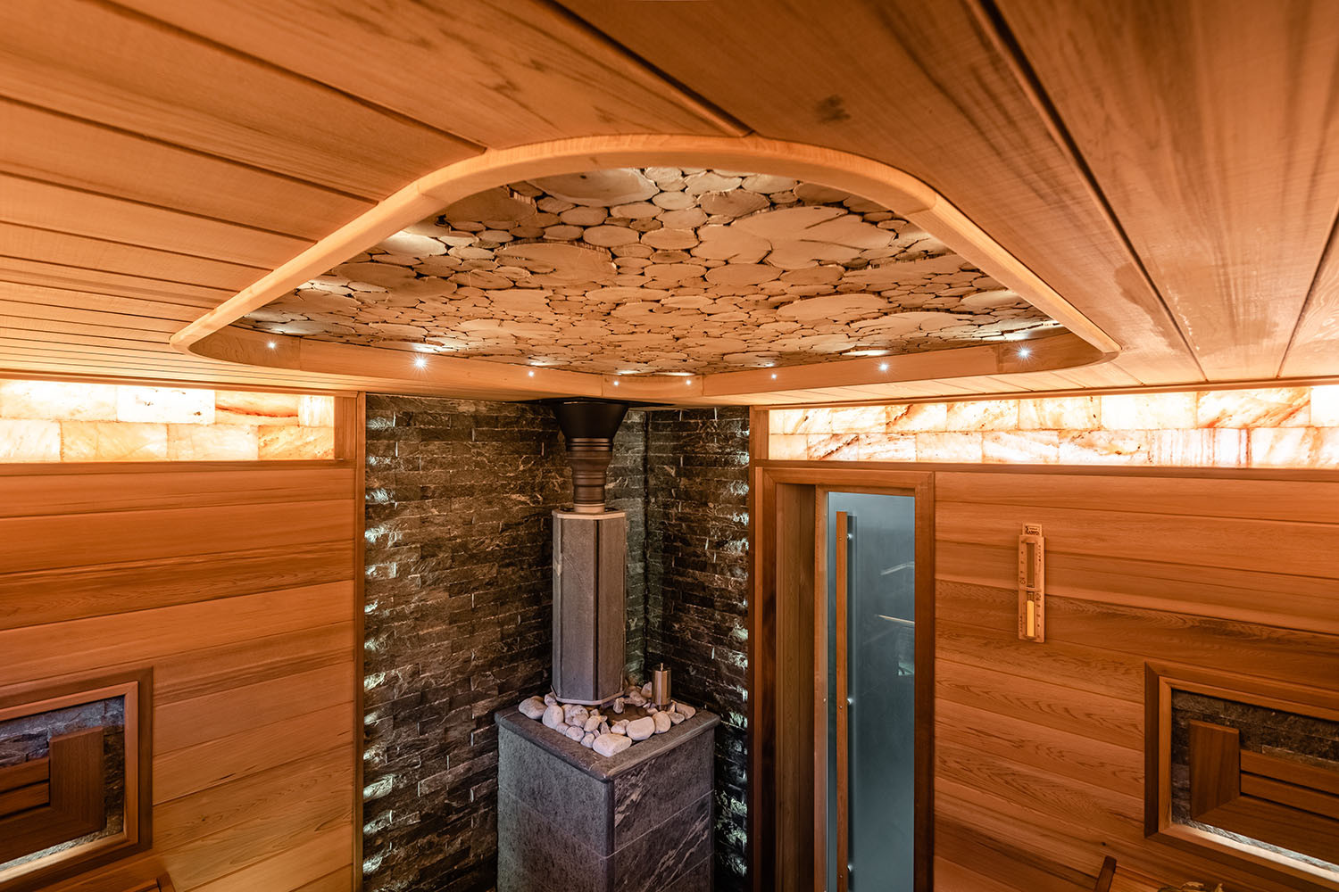 Баня с помывочной