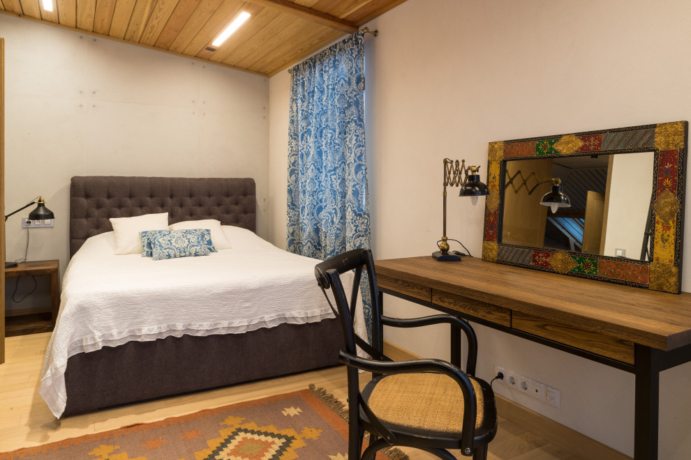 Обложка проекта: Гостевой дом в лесу