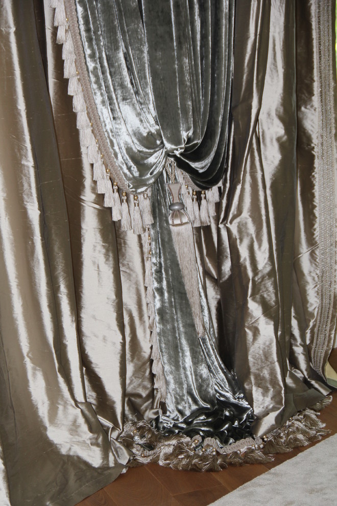 шторы из бархата и шелка