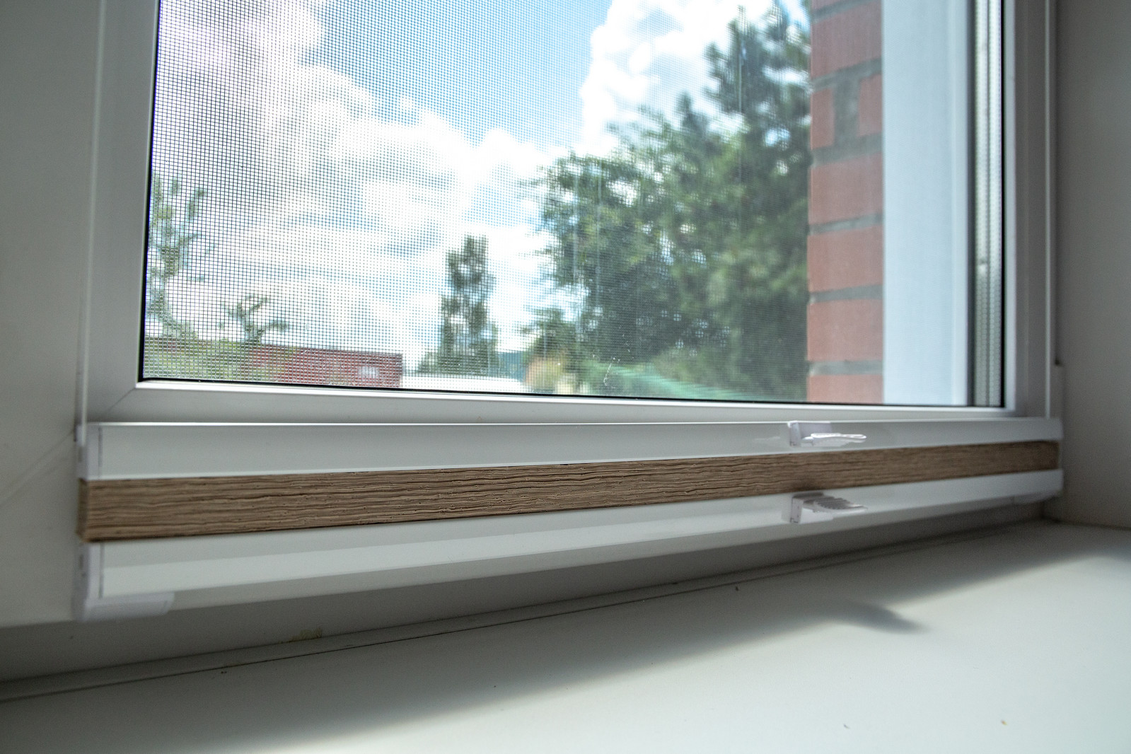 Плиссе на окно в коттедж