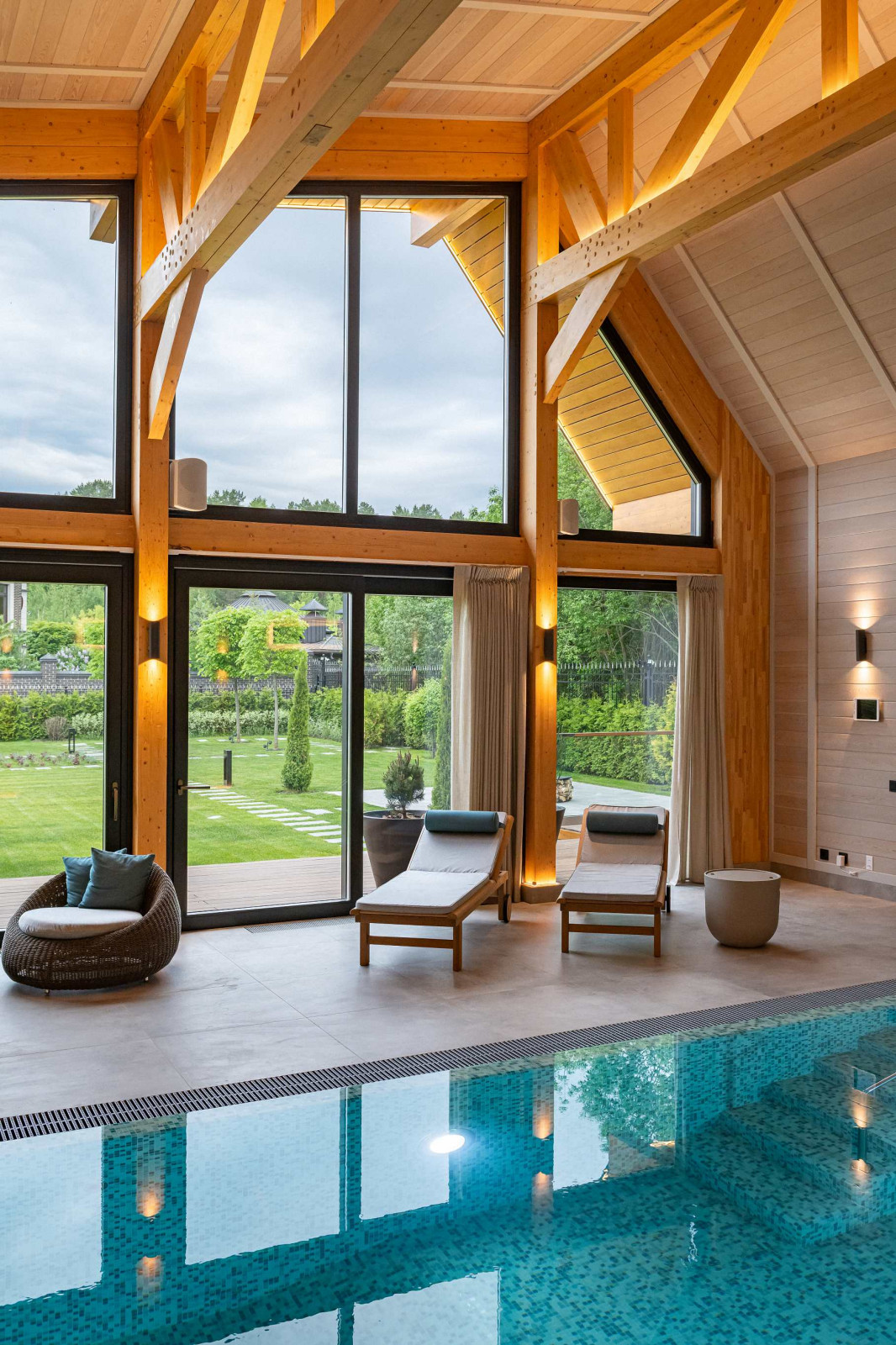 Бассейн и СПА комплекс по технологии фахверк