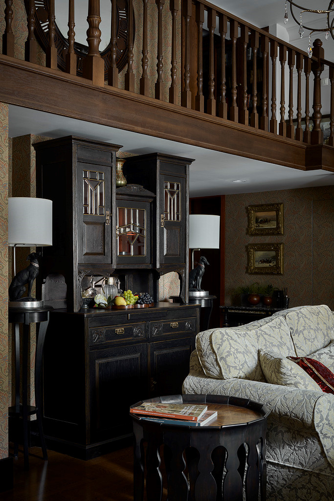 Houzz тур: Квартира в Воронеже — в купеческом доме конца XIX века