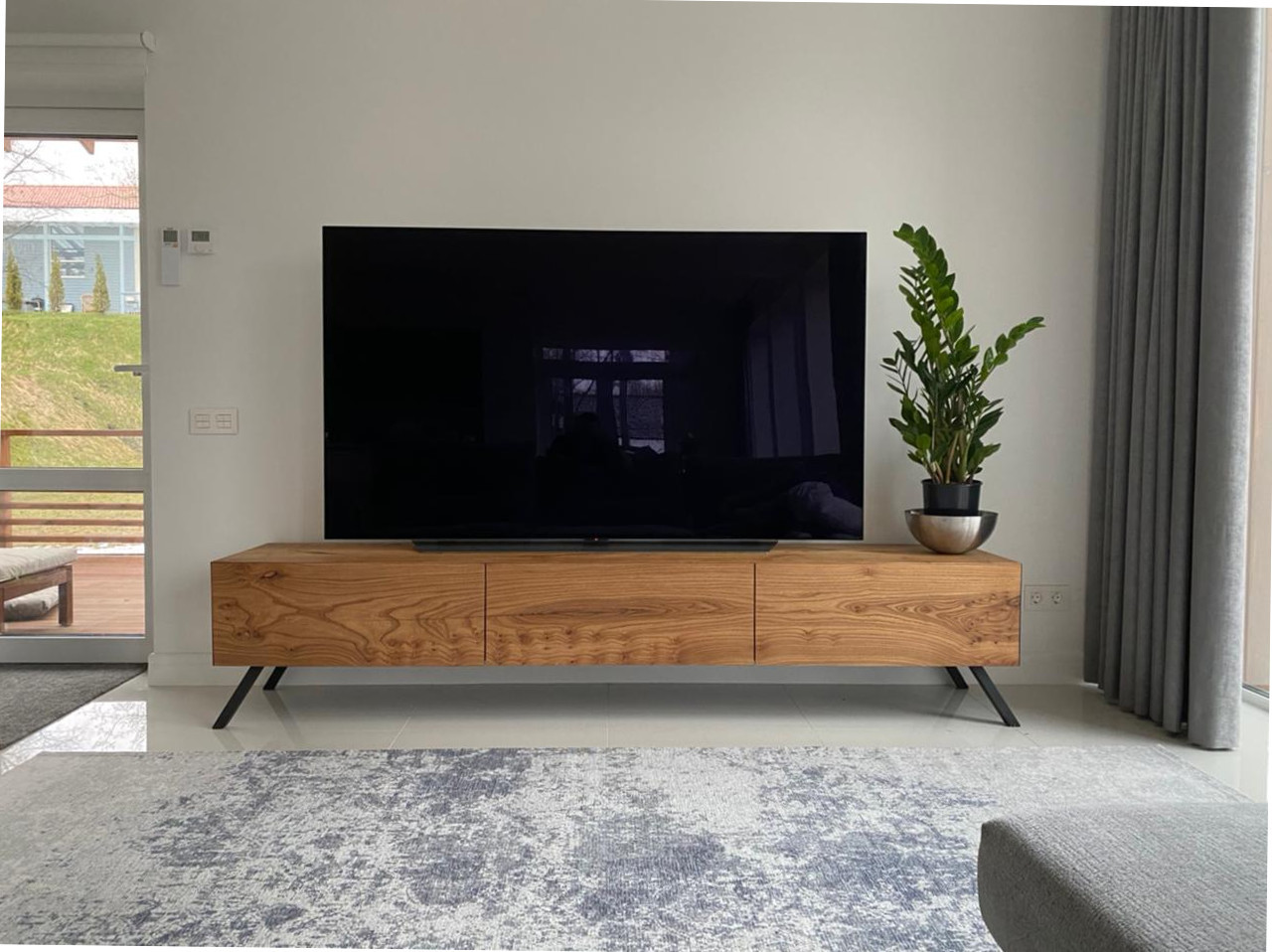 Обложка проекта: Тумба под ТВ