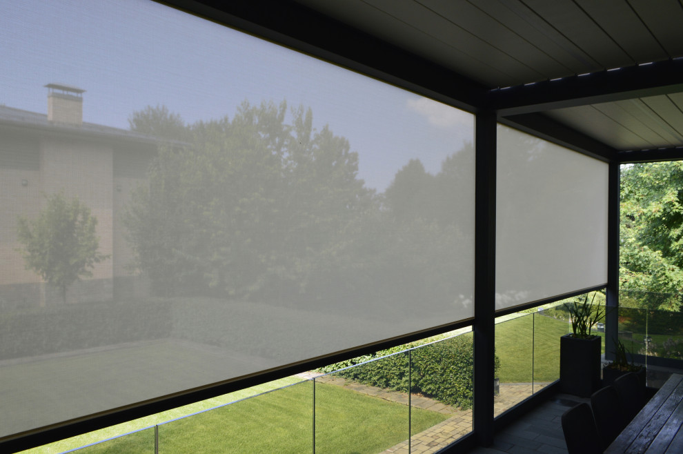 Сдвоенная биоклиматическая пергольная конструкция Renson Camargue