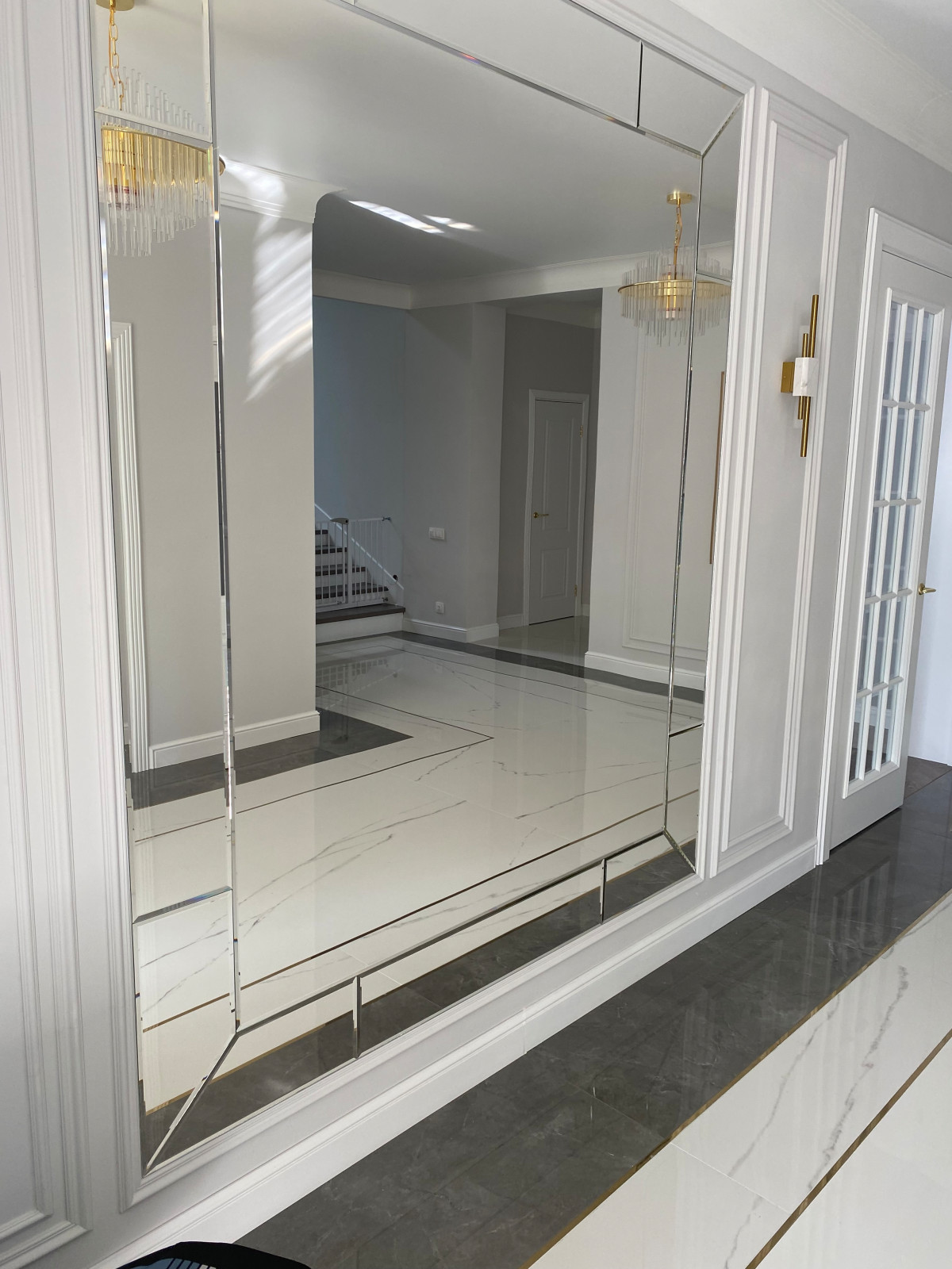 Кухня Аурелия. Латунь и эмаль глянец