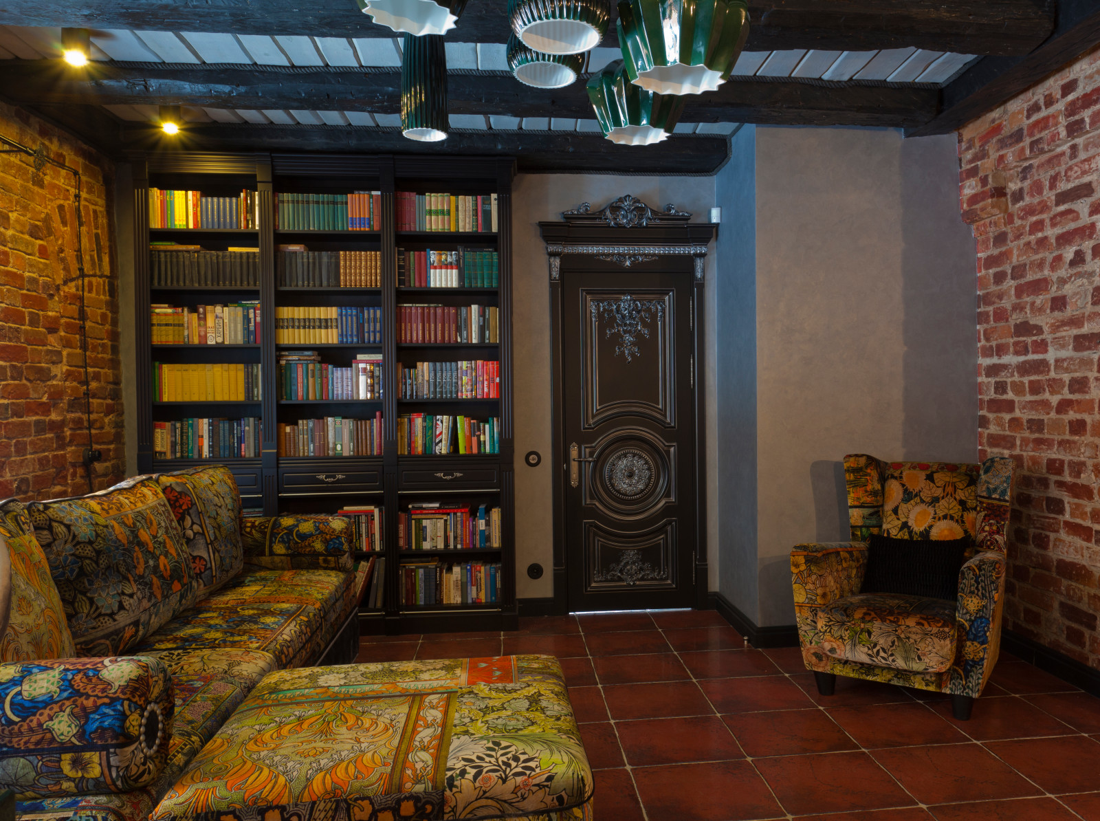 Фотографии квартиры в старинном особняке