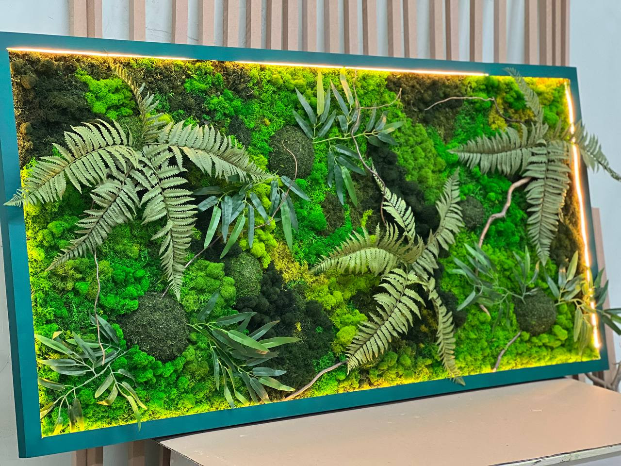 Панно из стабилизированного мха