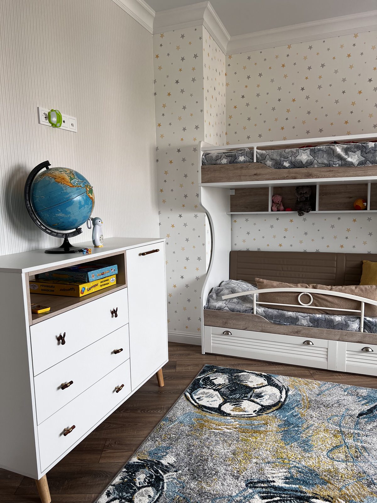 ДЕТСКАЯ В АЛЫХ ПАРУСАХ