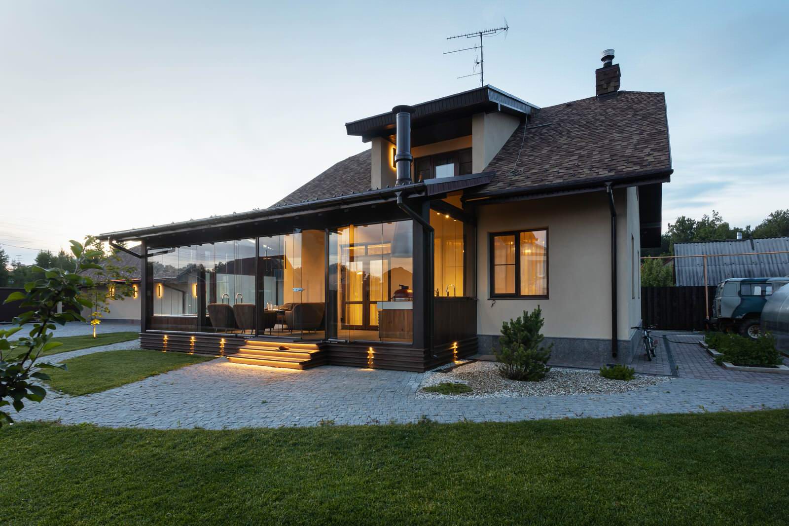 Остекленная терраса ЕЩЕ НЕМНОГО ЛЕТА