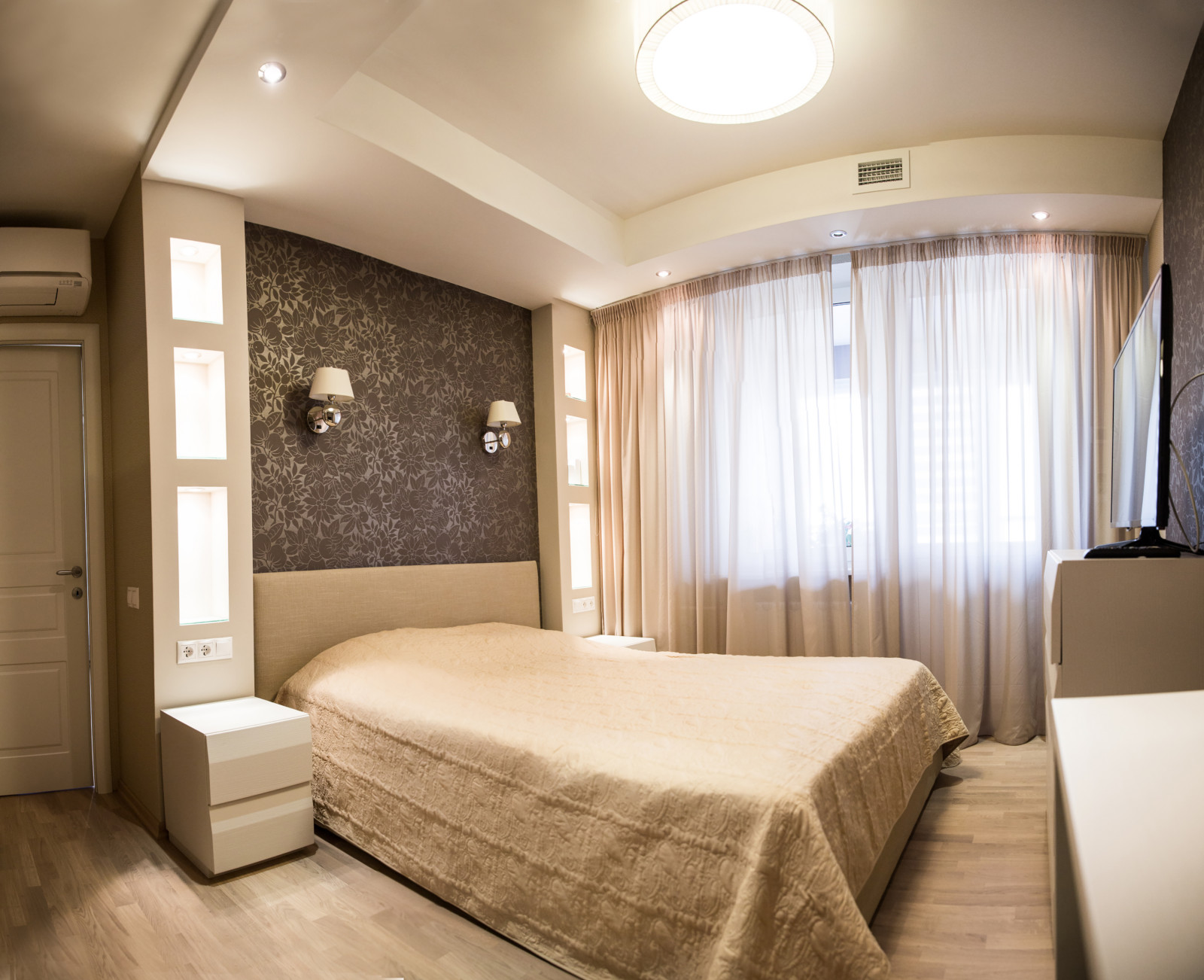 Обложка проекта: Квартира 102 кв.м. Лазурный берег