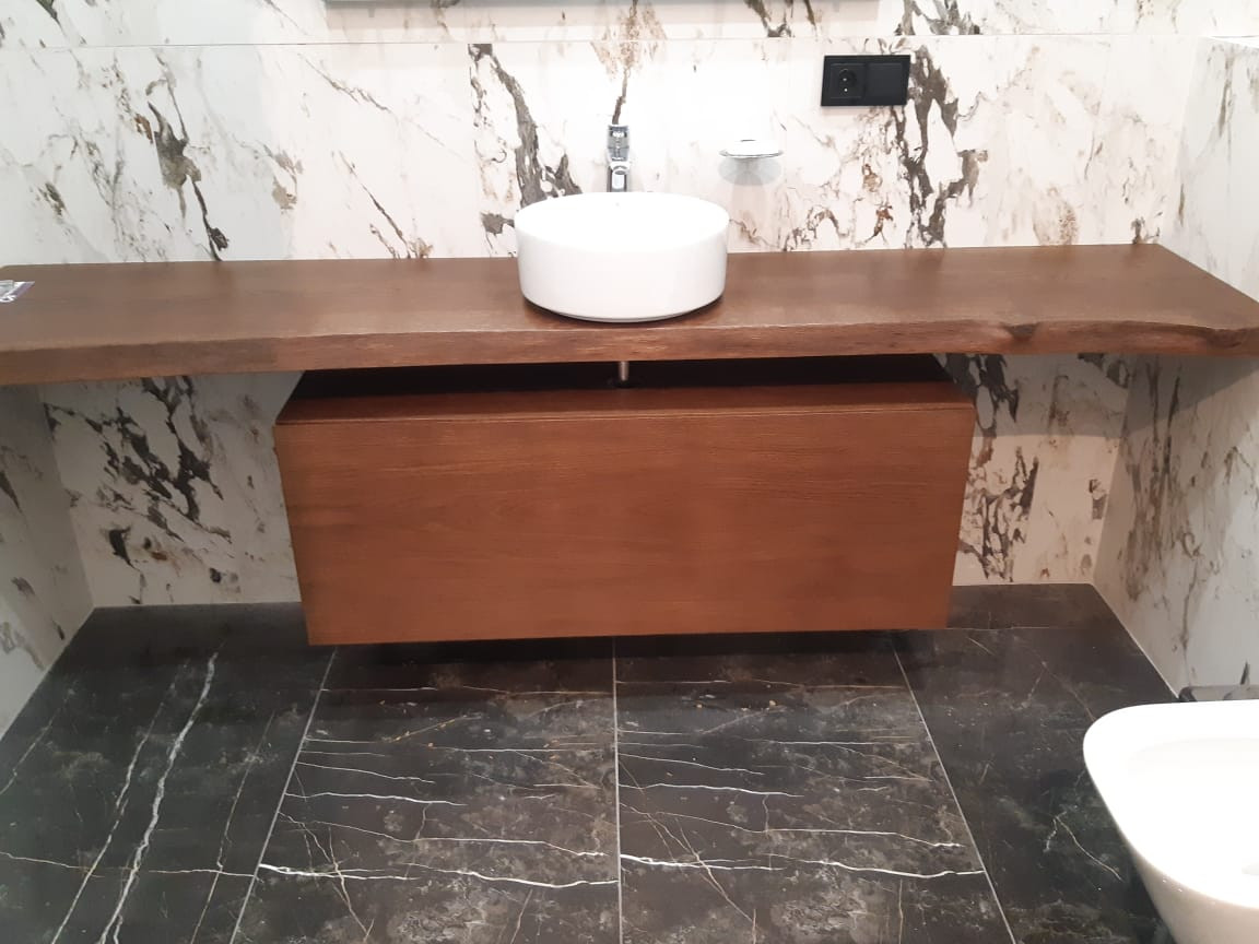 Обложка проекта: Столешница с тумбой в ванную