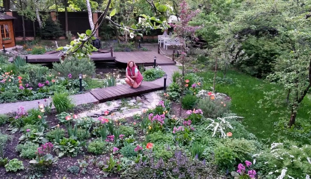 Белкин сад. Сад в стародачном поселке. Весна 2019