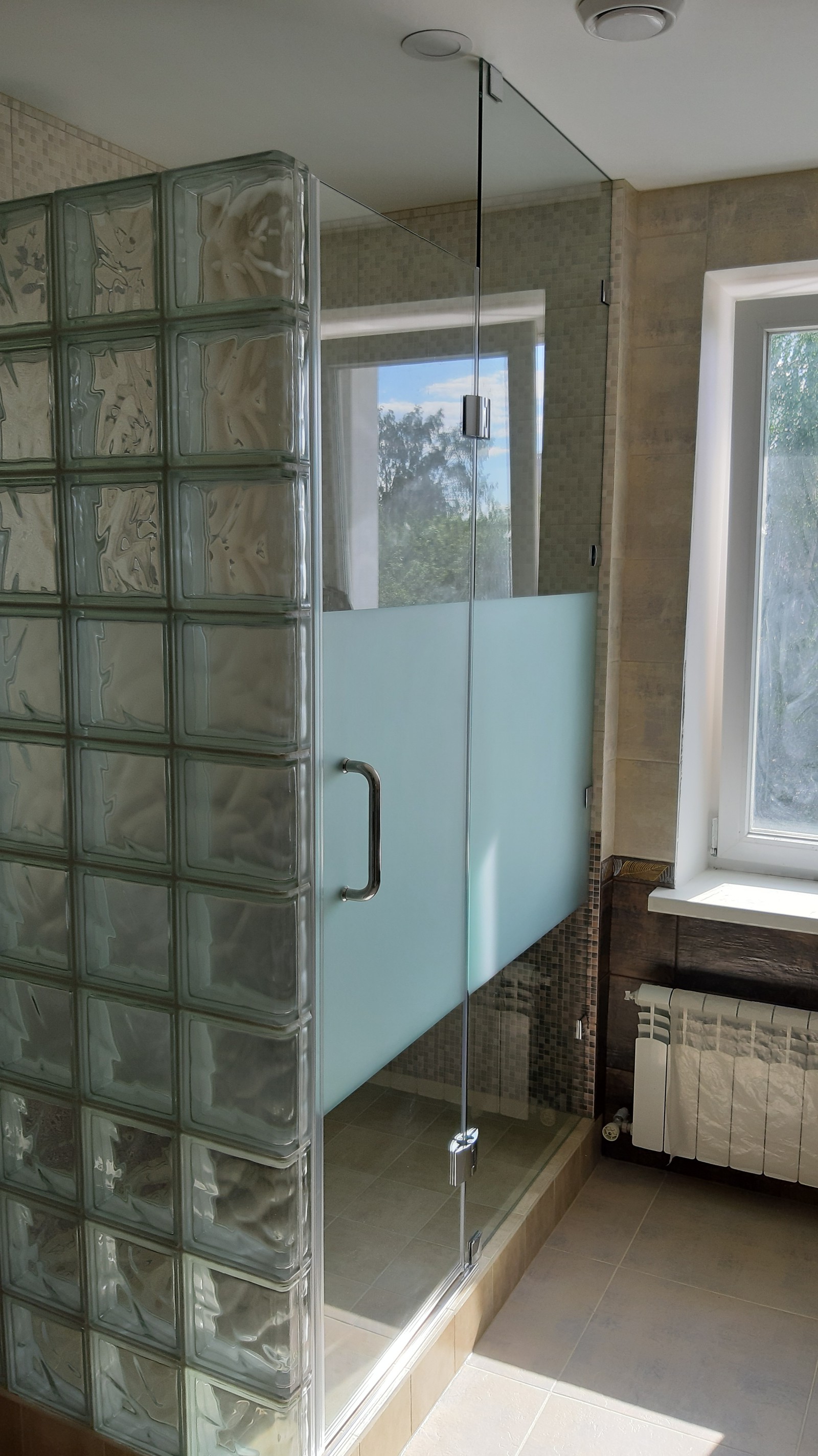 Душевое ограждение из стекла