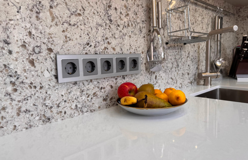 Современная кухня в цвете Серый Кашемир