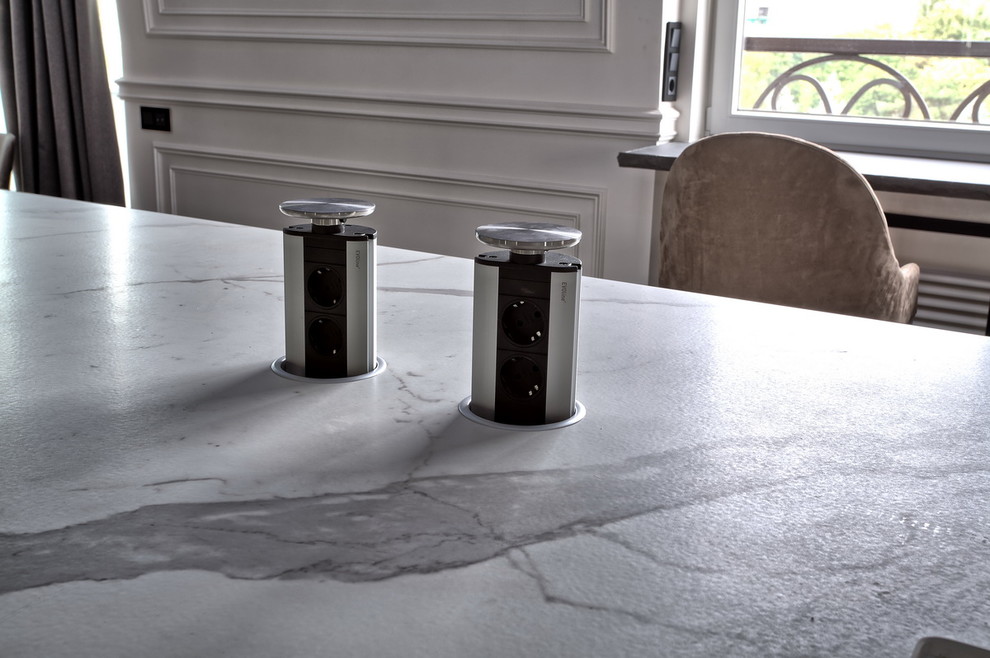 Solid in classic interior