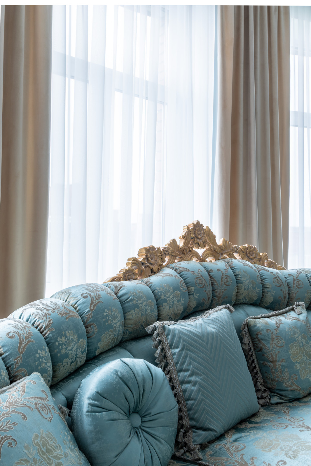 Дворец в многоквартирном доме