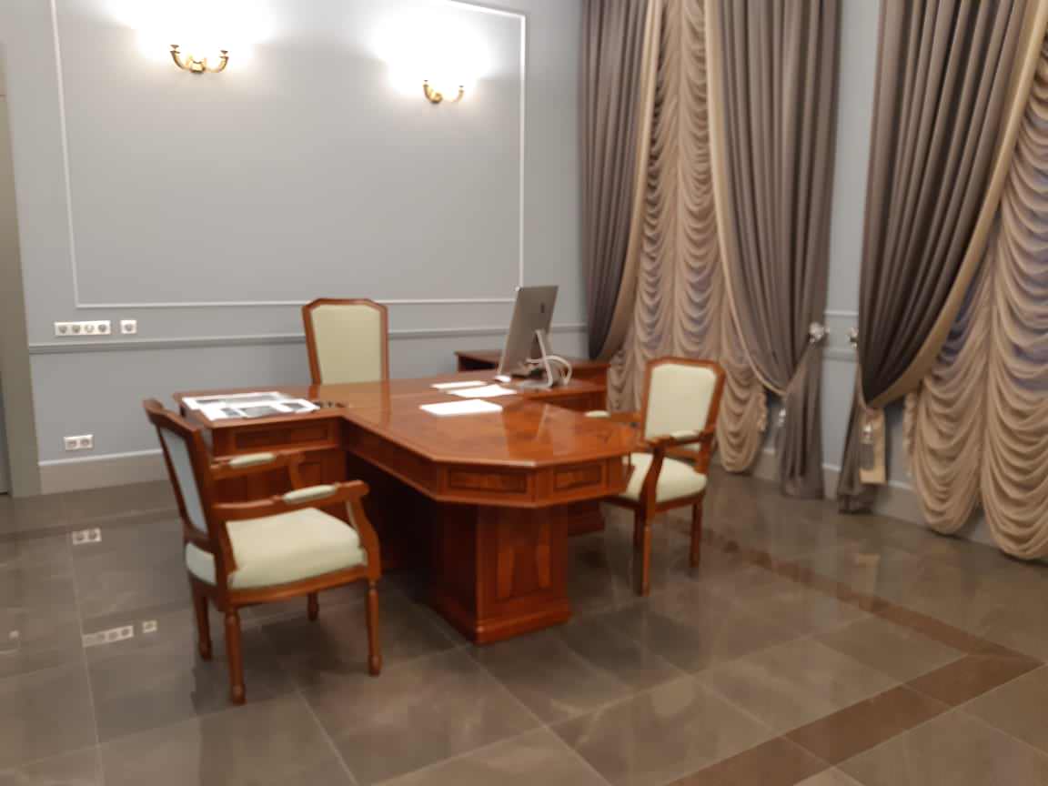 Обложка проекта: Офис компании в классическом стиле+элегантная кожаная мягкая мебель