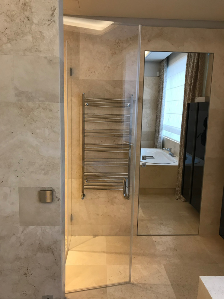 Душевая кабина/ванная комната