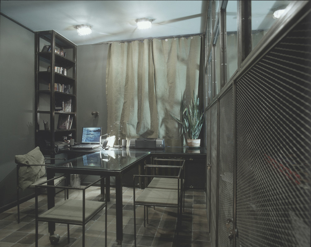 Moscow Metal Apartment