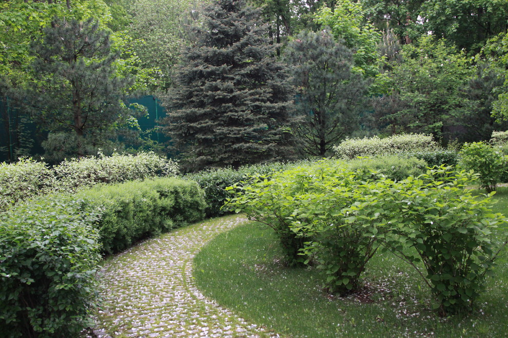 Сад в Серебрянном Бору